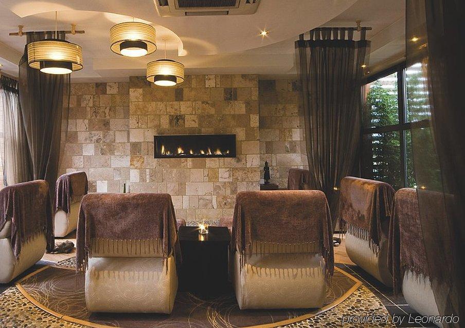 Hotel Radisson Blu And Spa,